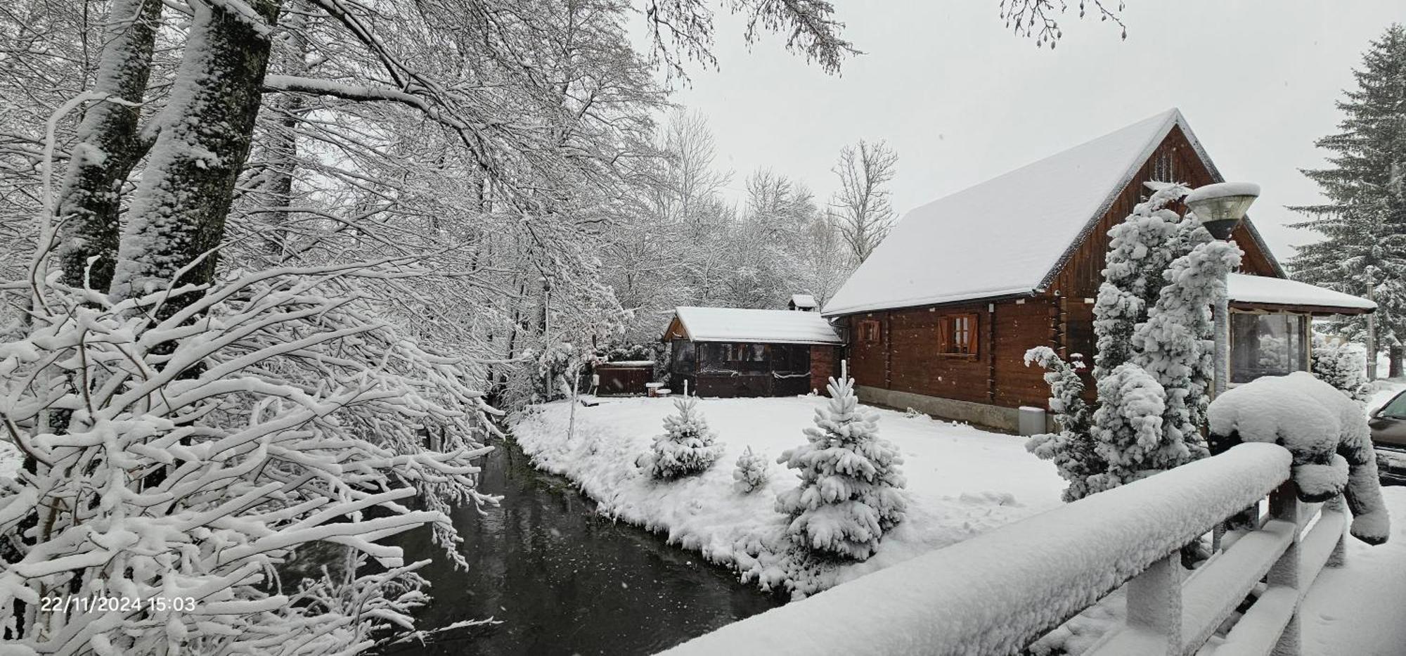 Vodenica Vrelo Chalets Vrelo Koreničko Exterior foto